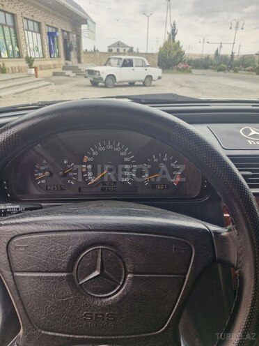 Mercedes C 200 1998, 315,000 km - 2.0 l - Qobustan