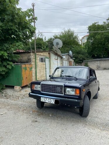 LADA (VAZ) 2107-1