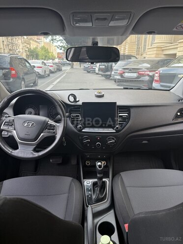 Hyundai Accent 2021, 75,000 km - 1.6 l - Bakı