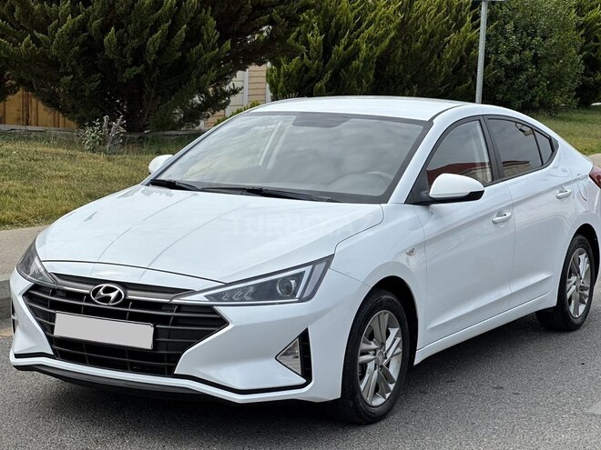 Hyundai Elantra-7