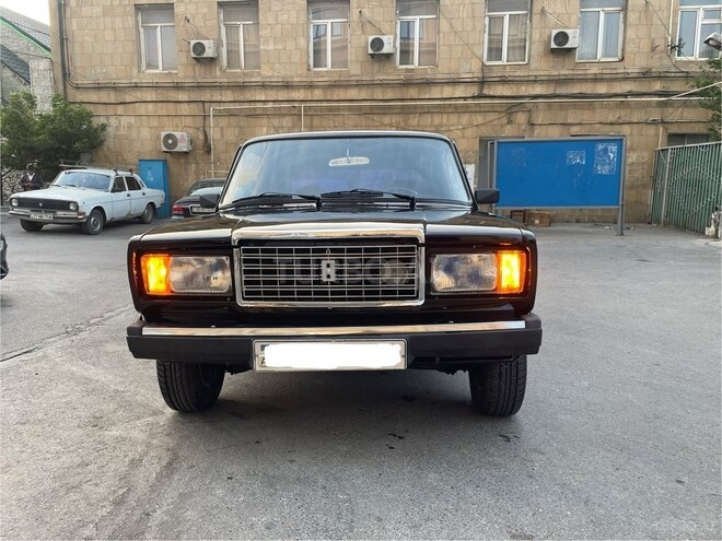LADA (VAZ) 2107-5