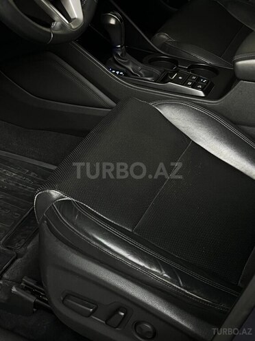 Hyundai Tucson-13