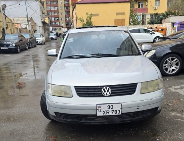 Volkswagen Passat 1999, 220,000 km - 1.8 l - Bakı
