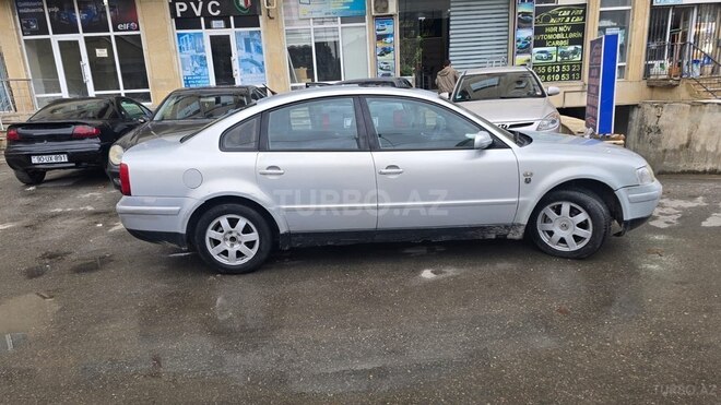 Volkswagen Passat 1999, 220,000 km - 1.8 l - Bakı