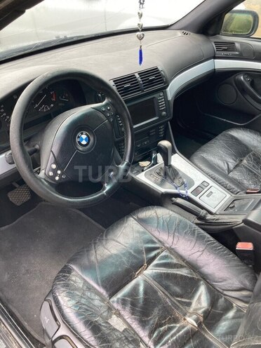 BMW 528 2000, 245,000 km - 2.8 л - Sumqayıt