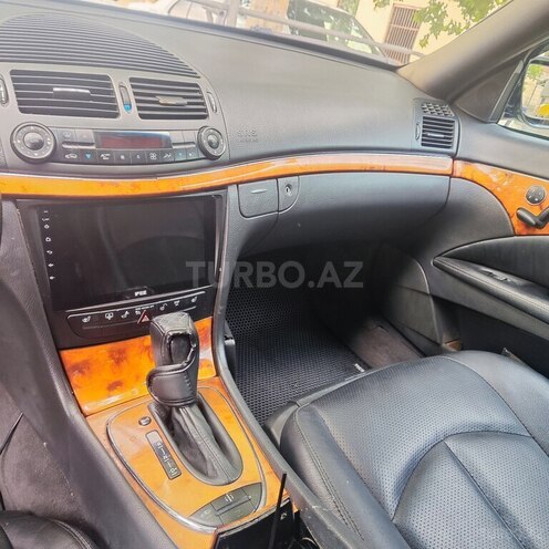 Mercedes E 500 2002, 389,000 km - 5.0 l - Yevlax