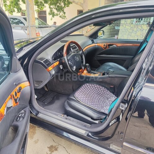 Mercedes E 500 2002, 389,000 km - 5.0 l - Yevlax