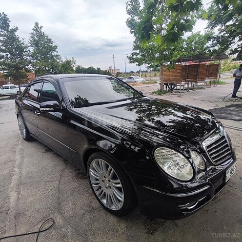 Mercedes E 500 2002, 389,000 km - 5.0 l - Yevlax