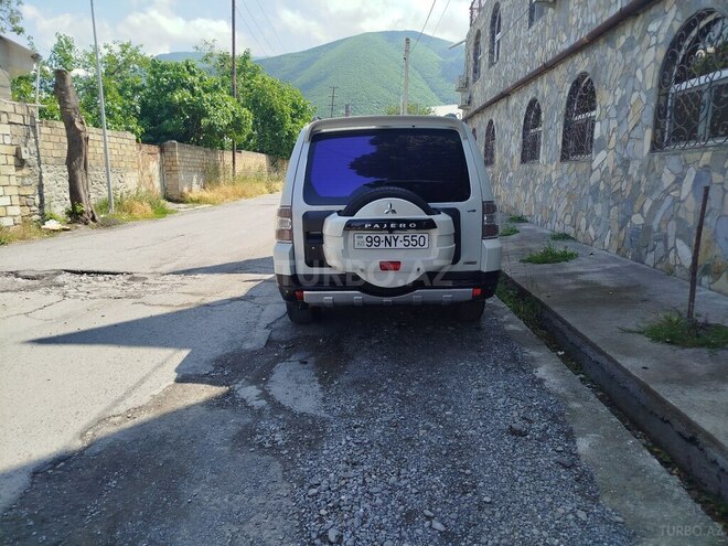 Mitsubishi Pajero 2007, 238,539 km - 3.0 l - Şəki