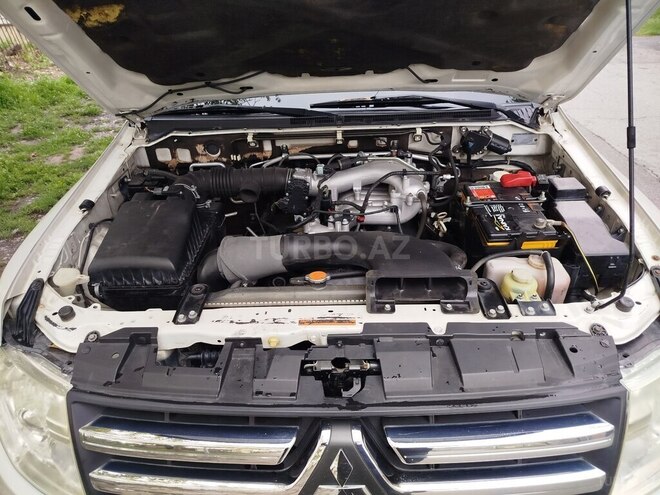 Mitsubishi Pajero 2007, 238,539 km - 3.0 l - Şəki