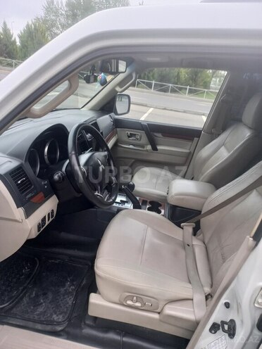 Mitsubishi Pajero 2007, 238,539 km - 3.0 l - Şəki