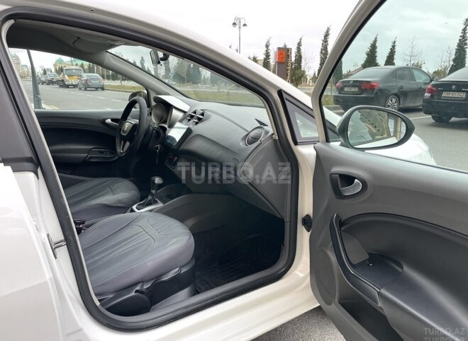 SEAT Ibiza 2011, 192,000 km - 1.6 l - Bakı