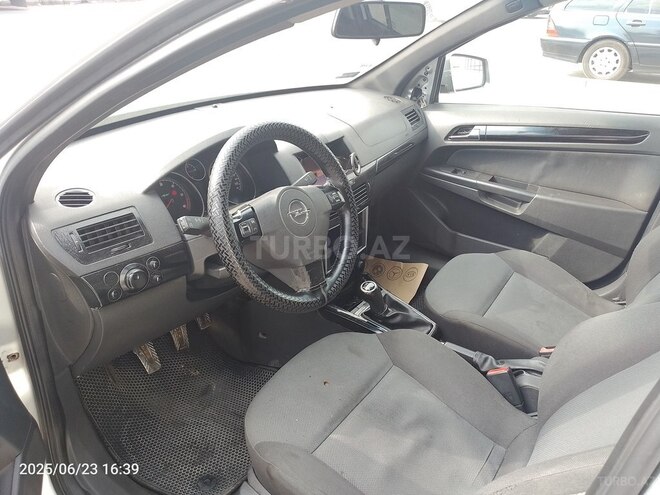 Opel Astra 2016, 307,306 km - 1.6 l - Bakı
