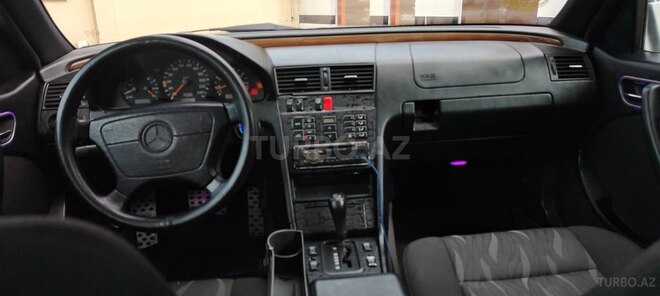 Mercedes C 220 1994, 42,500 km - 2.2 l - Bakı