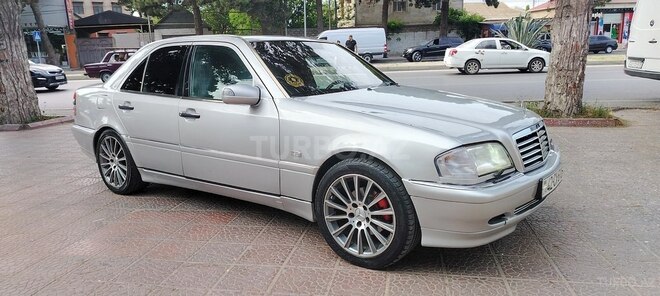 Mercedes C 220 1994, 42,500 km - 2.2 l - Bakı
