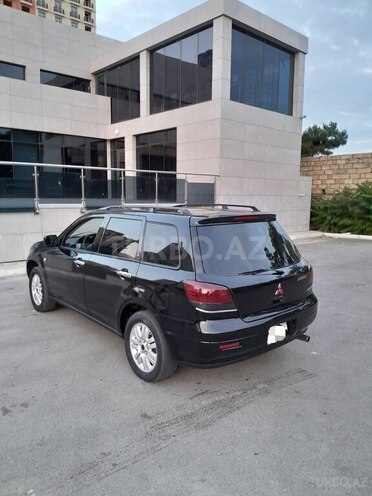 Mitsubishi Airtrek 2003, 260,000 km - 2.4 l - Bakı