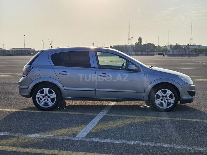 Opel Astra 2009, 285,000 km - 1.4 l - Bakı