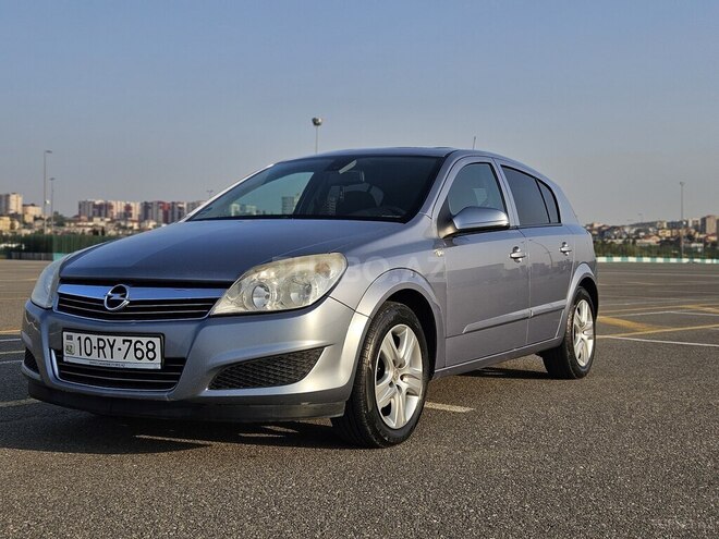Opel Astra 2009, 285,000 km - 1.4 l - Bakı