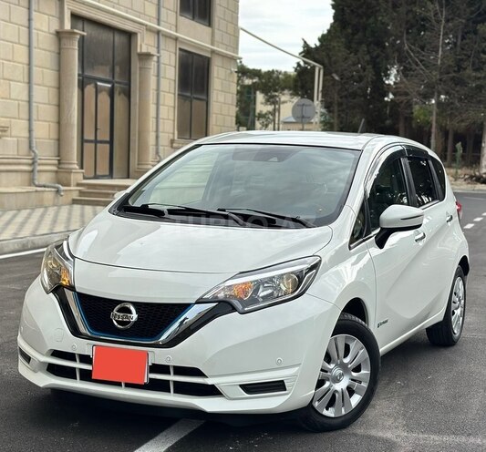 Nissan Note-2