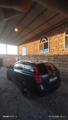 Kia Ceed 2008, 186,000 km - 1.6 л - Salyan