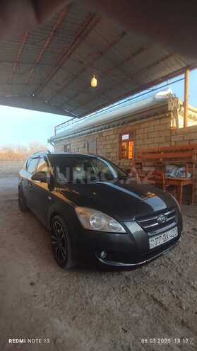 Kia Ceed 2008, 186,000 km - 1.6 л - Salyan