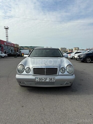 Mercedes E 240 1999, 230,000 km - 2.4 l - Bakı