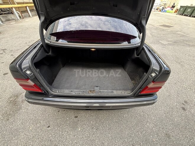 Mercedes E 240 2000, 410,900 km - 2.4 l - Bakı