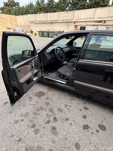 Mercedes E 240 2000, 410,900 km - 2.4 l - Bakı