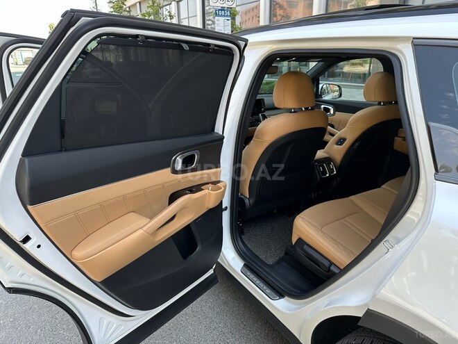 Kia Sorento-16