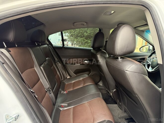 Chevrolet Cruze 2015, 172,000 km - 1.4 l - Gəncə