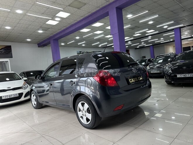 Kia Ceed 2008, 225,000 km - 1.4 л - Sumqayıt