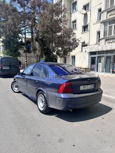 Opel Vectra 1999, 400,000 km - 1.6 l - Gəncə