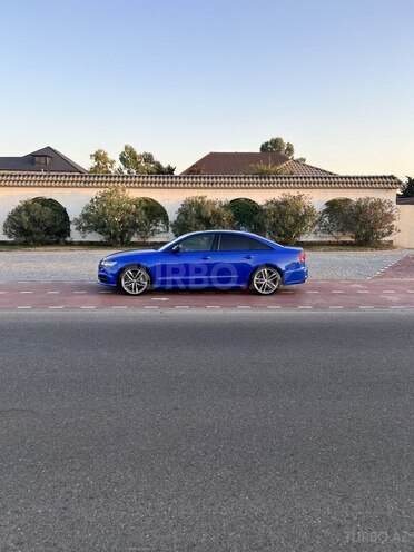 Audi A6-3