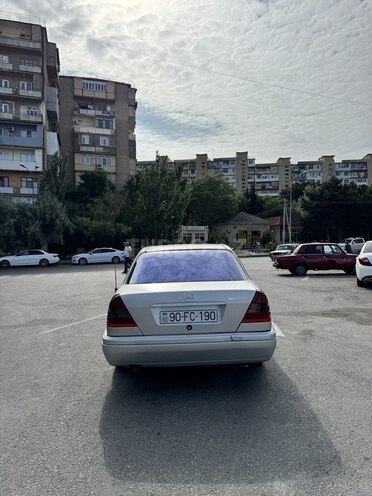 Mercedes C 200 d 1995, 520,000 km - 2.0 л - Bakı
