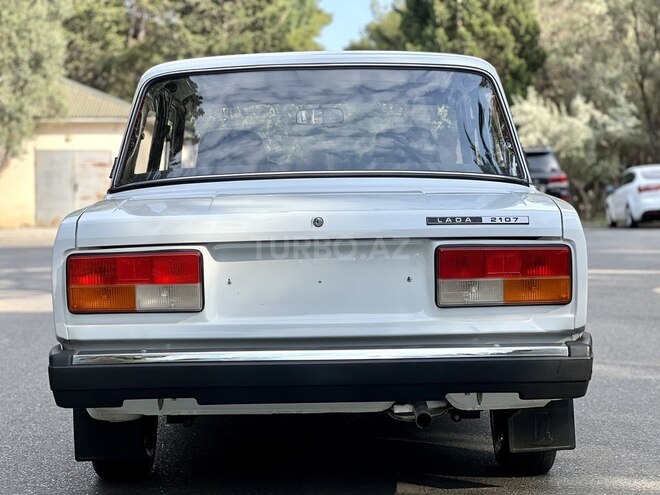 LADA (VAZ) 2107-5