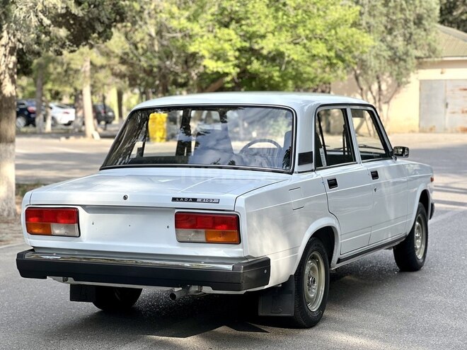 LADA (VAZ) 2107-6