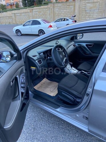 Hyundai Elantra 2011, 207,478 km - 1.6 l - Bakı