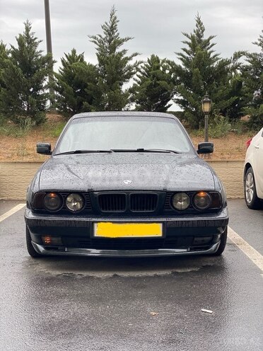 BMW 528 1995, 334,000 km - 2.8 l - Bakı
