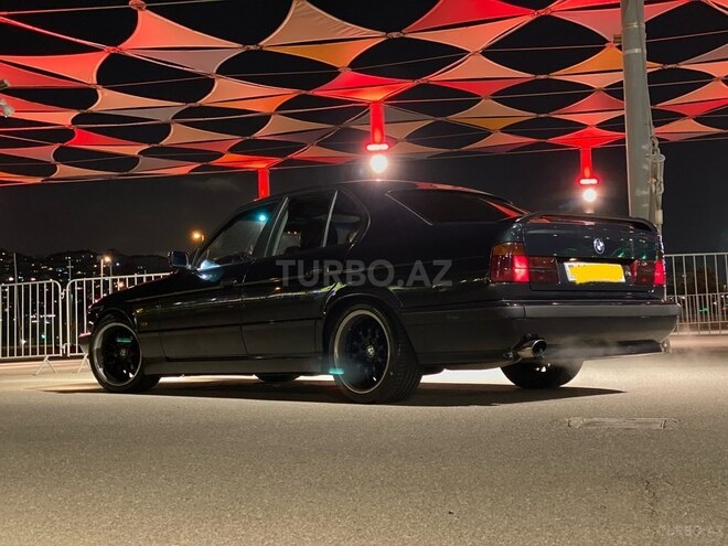 BMW 528 1995, 334,000 km - 2.8 l - Bakı