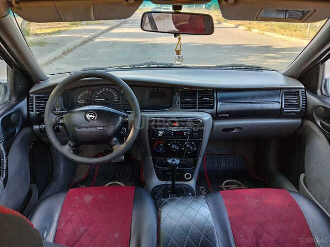 Opel Vectra 1996, 300,000 km - 1.8 l - Sumqayıt