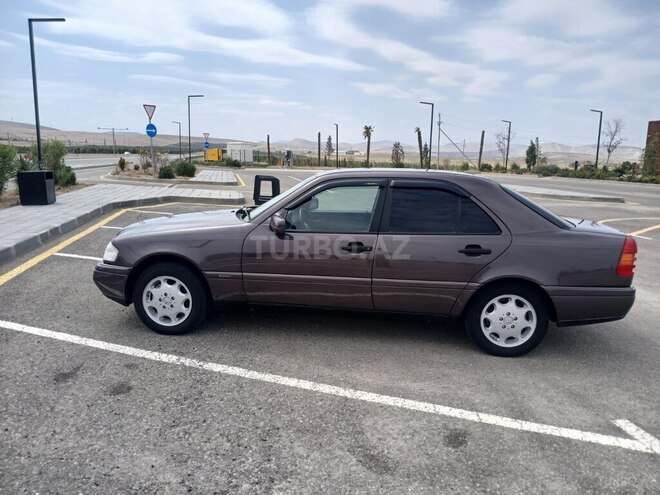 Mercedes C 180 1995, 298,560 km - 1.8 l - Bakı