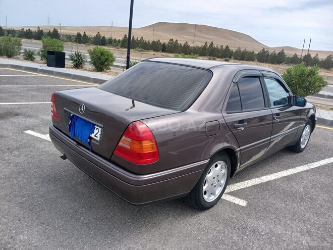 Mercedes C 180 1995, 298,560 km - 1.8 l - Bakı