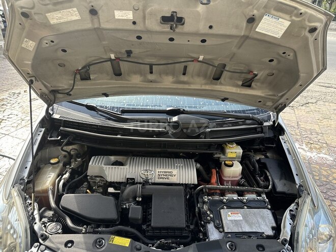 Toyota Prius 2010, 295,000 km - 1.8 л - Bakı