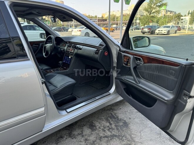 Mercedes E 240 2000, 229,000 km - 2.6 l - Bakı