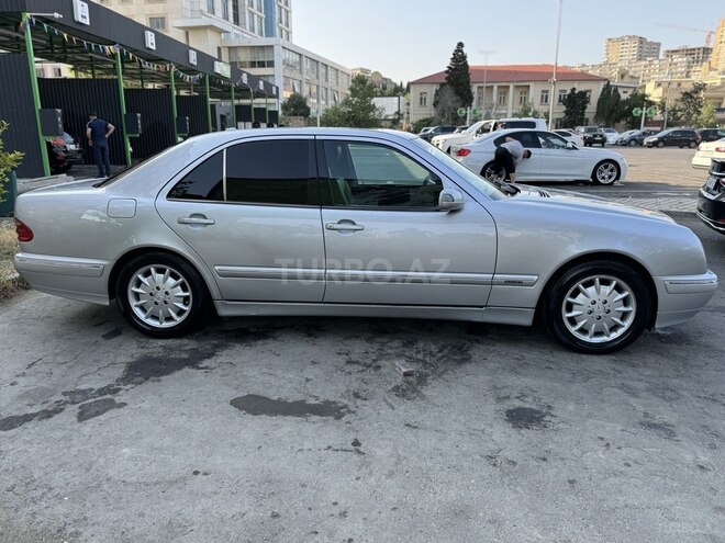 Mercedes E 240 2000, 229,000 km - 2.6 l - Bakı