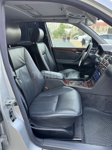Mercedes E 240 2000, 229,000 km - 2.6 l - Bakı