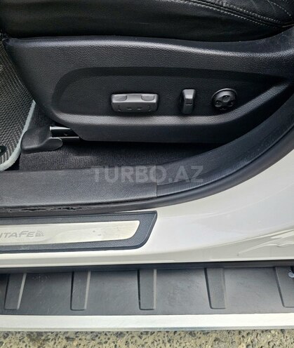 Hyundai Santa Fe-11