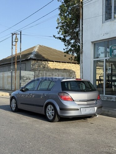 Opel Astra 2004, 280,000 km - 1.4 l - Bakı