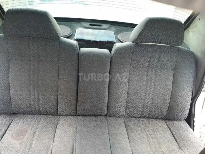 GAZ 3110 2003, 200 km - 2.0 л - Quba