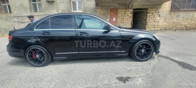 Mercedes C 300 2008, 303,000 km - 3.0 l - Bakı